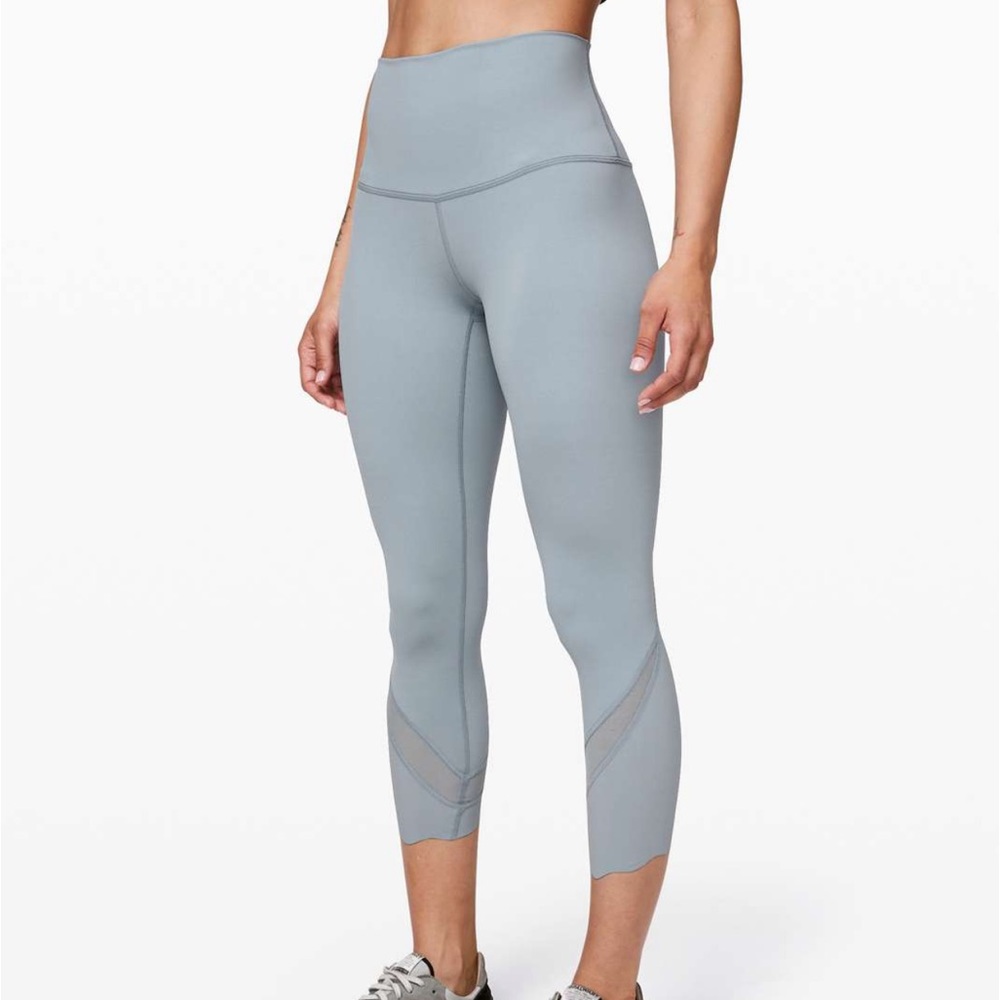 Lululemon Scalloped Wunder Under Leggings